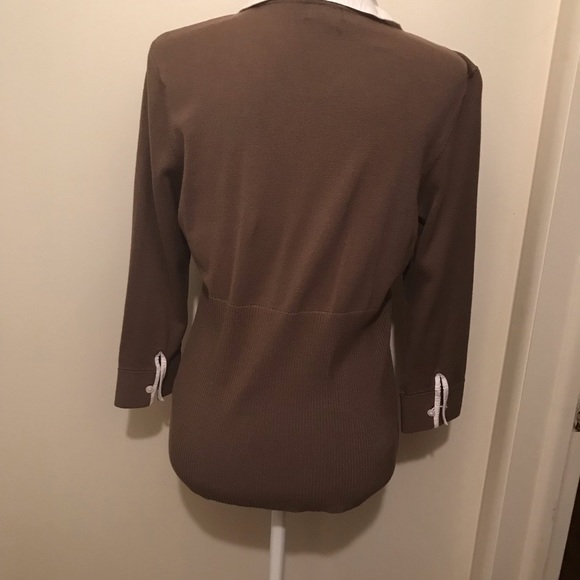 Sweater - Picture 3 of 4